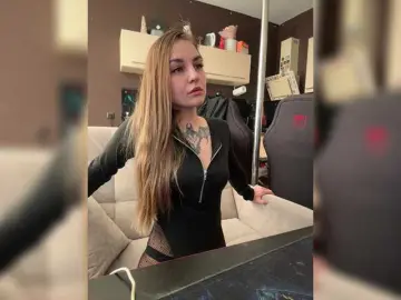 KrisVXN0  live sex cam