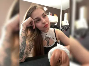 KrisVXN0  live sex cam