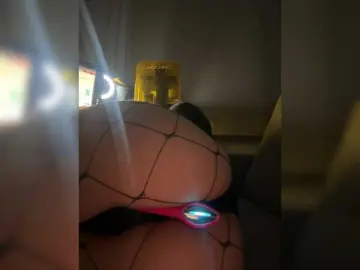 KrisVXN0  live sex cam