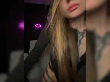KrisVXN0  live sex cam