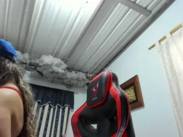 LauuuG  live sex cam