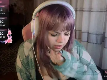 LovelyKristi  live sex cam