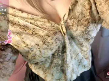 LovelyKristi  live sex cam