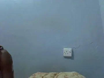 Luci-anna  live sex cam