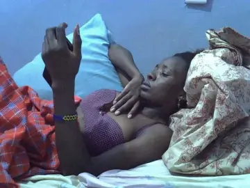 Luci-anna  live sex cam