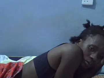 Luci-anna  live sex cam