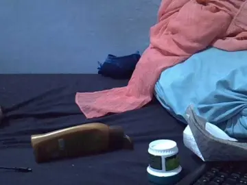 Luci-anna  live sex cam