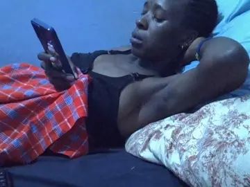 Luci-anna  live sex cam