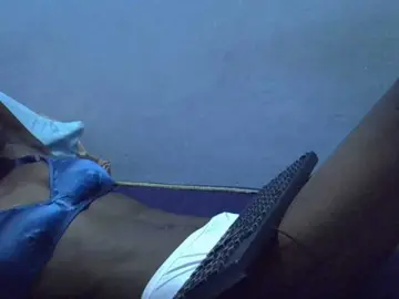 Luci-anna  live sex cam