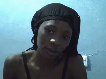 Luci-anna  live sex cam