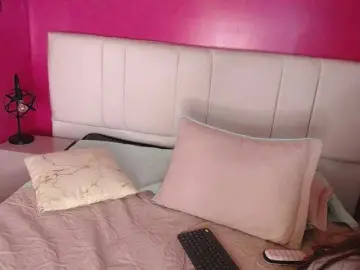 PamelaJohnsonn  live sex cam