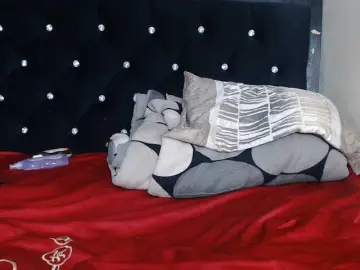 Spicyvibee254  live sex cam