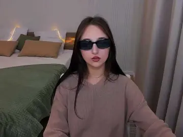 JulietteMonli  live sex cam