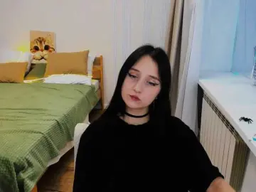 JulietteMonli  live sex cam