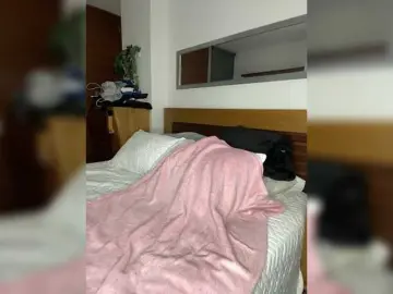 Lia906  live sex cam