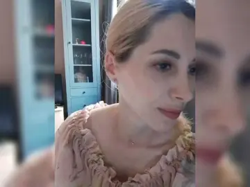 Maria111  live sex cam