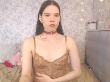 Nicole-Petit  live sex cam