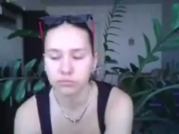 RoxaneLeaphart  live sex cam