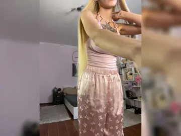 Sonia-Jones  live sex cam
