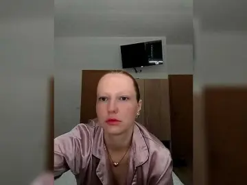 Ulla-Ulla  live sex cam