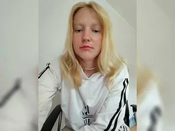 Ulla-Ulla  live sex cam