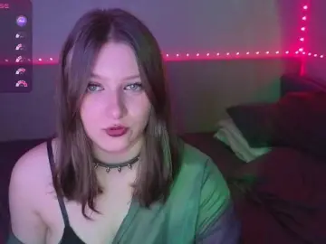 Henta1sonya  live sex cam