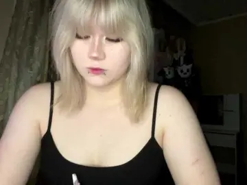 BlindiLohan  live sex cam