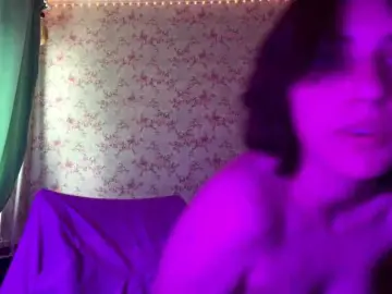 CrystalCalvaruso  live sex cam