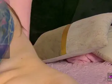 DivaCassie  live sex cam