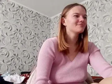 GertudeGilligan  live sex cam