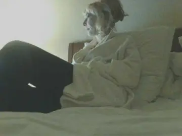 KatrinExcite  live sex cam