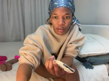 LunaJoCream  live sex cam