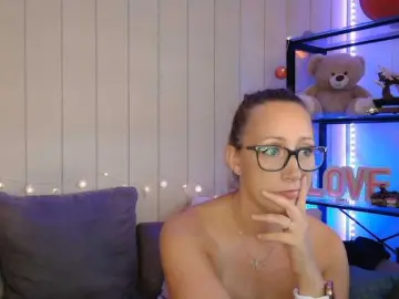 Lyscoquine  live sex cam