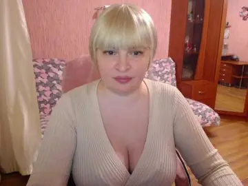 -MeowMeow-  live sex cam