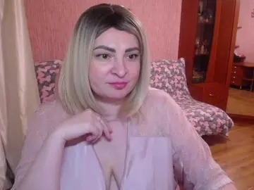 -MeowMeow-  live sex cam