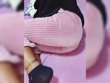 BabyGirl26  live sex cam