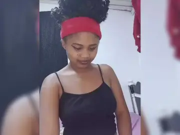 BabyGirl26  live sex cam