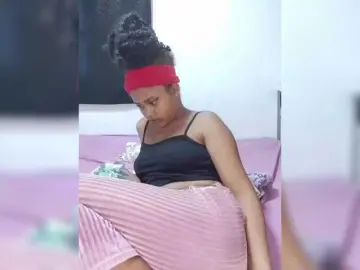 BabyGirl26  live sex cam