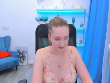 CaseyTerini  live sex cam