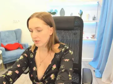CaseyTerini  live sex cam