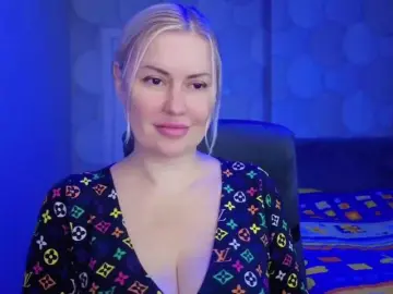 CorrinnaWild  live sex cam