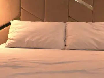 Girl-Pleasure  live sex cam