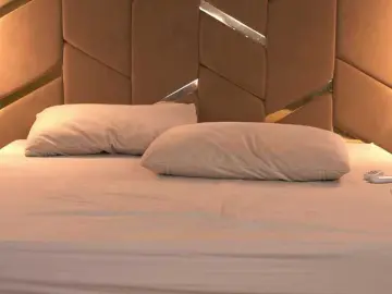 Girl-Pleasure  live sex cam