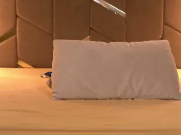 Girl-Pleasure  live sex cam