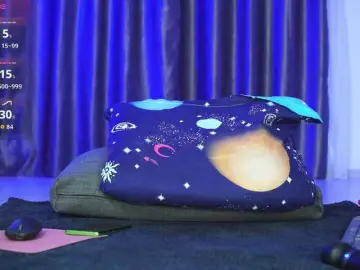 Miss-Bia  live sex cam
