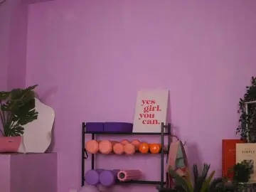 NyrobiNova  live sex cam