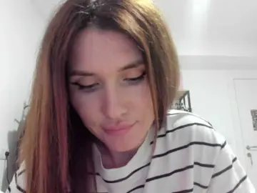 ZoiKissy  live sex cam