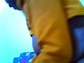 Molly-22  live sex cam