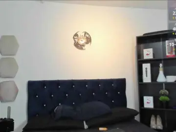 Yuliana-Demon  live sex cam