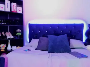 Yuliana-Demon  live sex cam